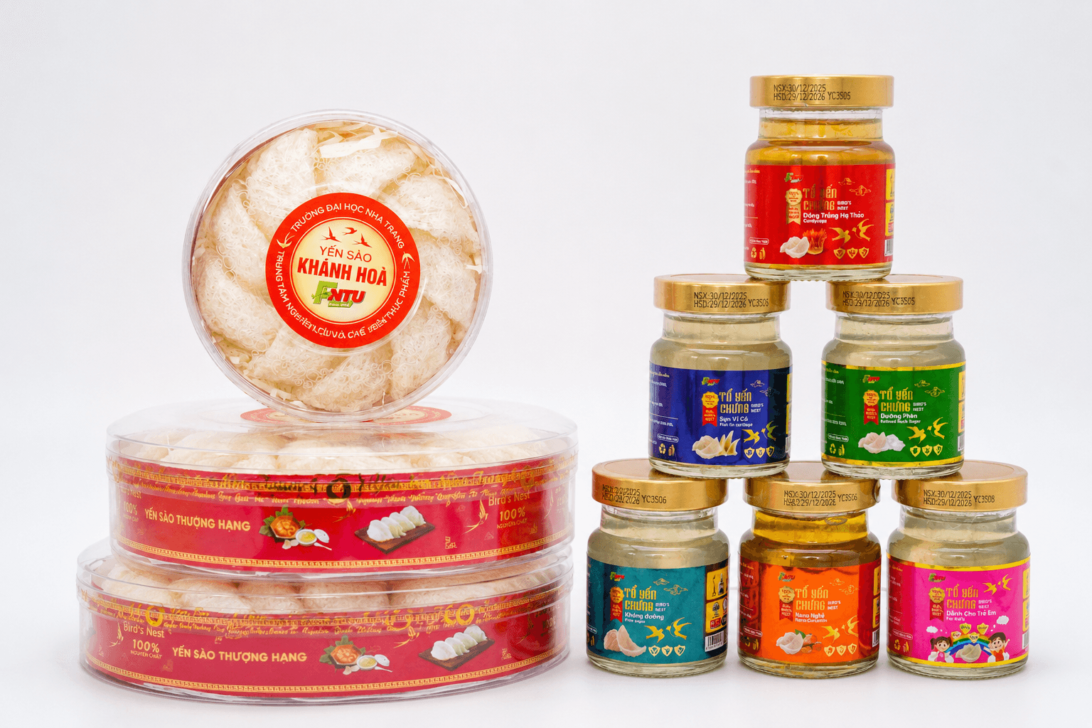 Tổ Yến Chưng Sẵn Có Tốt Không? So Sánh Chi Tiết Với Yến Tự Chưng Tại Nhà